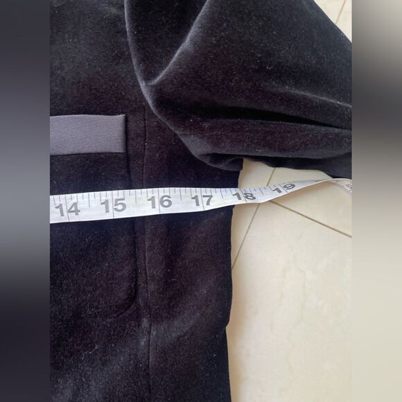Ann Taylor Black Velvet Blazer Jacket Hook Closure Size 2 - Picture 4 of 12